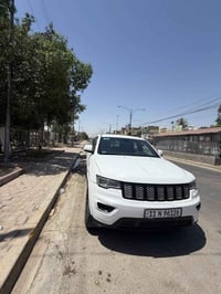 السلام عليكم جيب كراند شيروكي بلاك توب 2017 للبيع او الامراوس حسب القن...