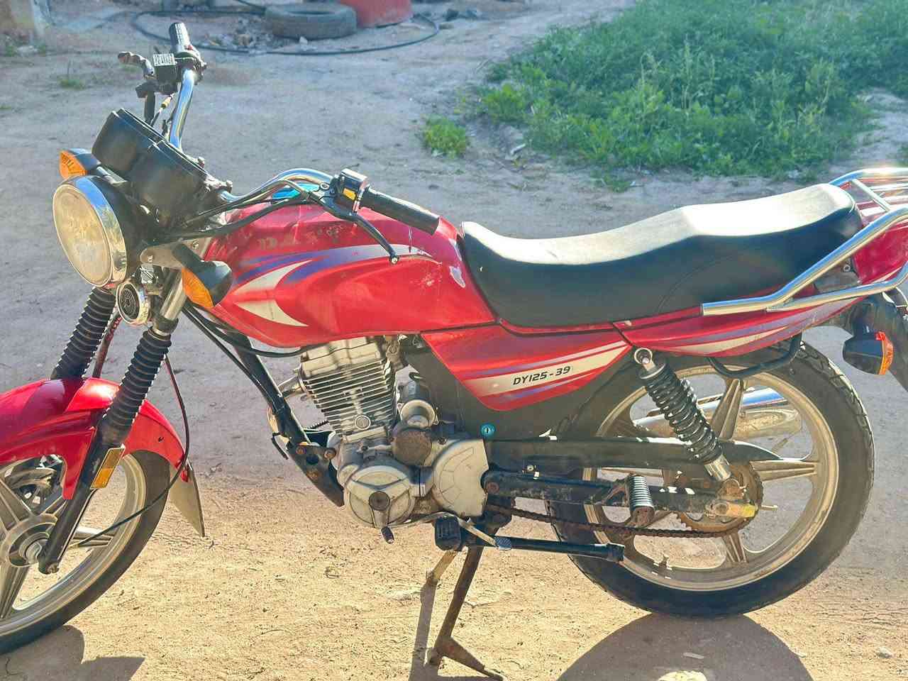 السلام عليكم دراجة دايوند موديل ٢٠١٨بدون اوراق مكفولة من كل شيء نظيفة مكينة ناعمة
كربلاء قنطرة السلام
السعر ٥٥٠وبيها مجال 
رقم صاحب الدراجة ***********
