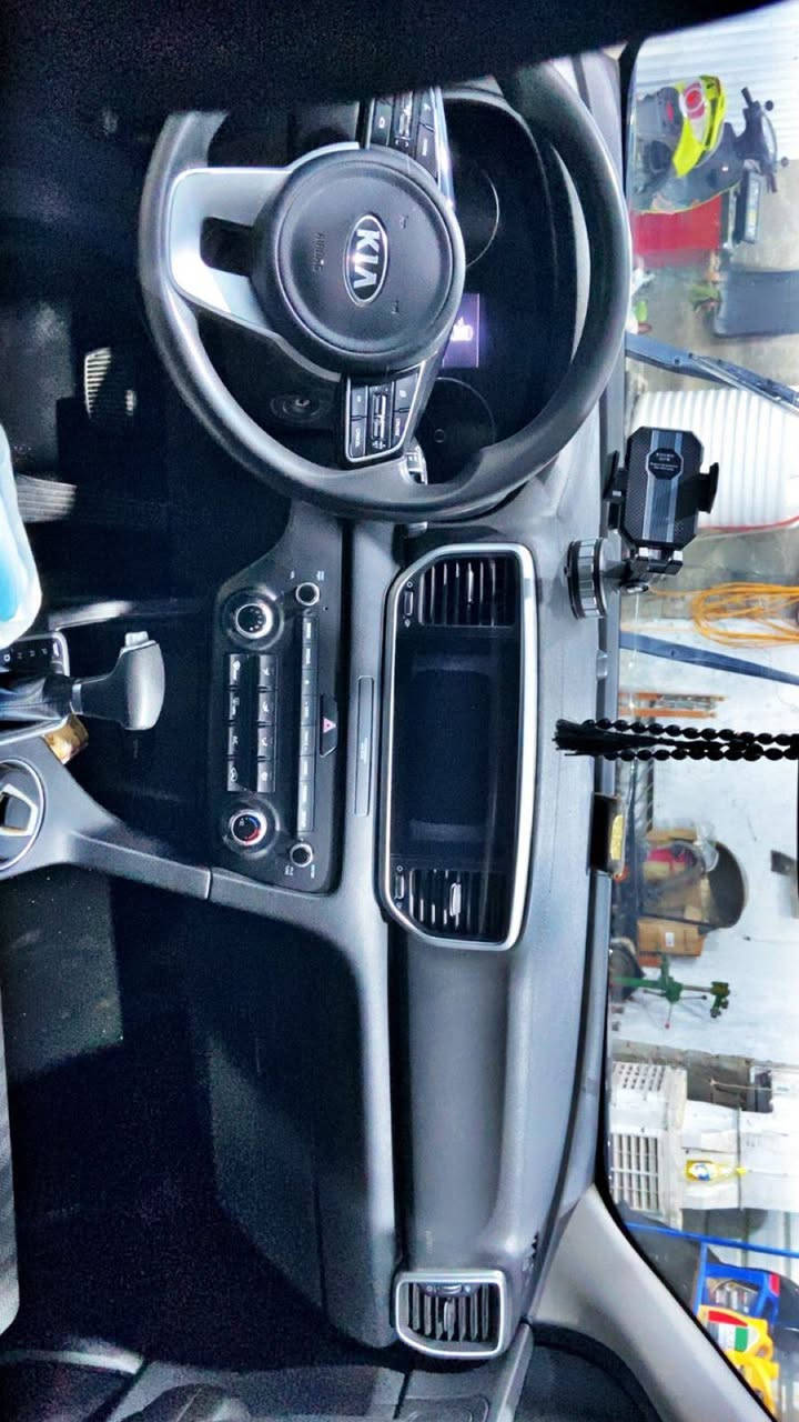 سلام عليكم ورحمه الله وبركاته
مرخصت الادمن المحترم 

سياره سبورتنج موديل 2021
وارد امريكي 
مكفوله كفاله عامه 
رقم بابل بسمي تحويل مباشر ثاني يوم 
السياره تدفئه تبريد حداديه امامي خلفي تخم تاير جديد مكينه كفاله عامه 
## ملاحظه المكينه 2400+ GTI
تحكم استيرن 
فتحه سقف 
شاشه نمط
رادار امامي 
تحديد مسار 
 3 انضمه قياده 
كامره خلفي 

## ملاحظه مكان السياره بابل حله مركز المدينه
## السعر 187 قابل إلى التفاوض اي استفسار اتصل على ( ***********)متوفر واتساب
