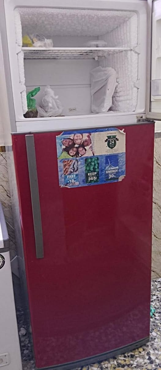 ثلاجه للبيع مابيها اي ضرر عنوان بغداد المشتل ماعندي توصيل سعرها ٢٠٠ بيها مجال بسيط


**إذا كنت صاحب هذا الإعلان وتريد حذفه لأي سبب، رجاءا أرسل رسالة إلى الدعم الفني**