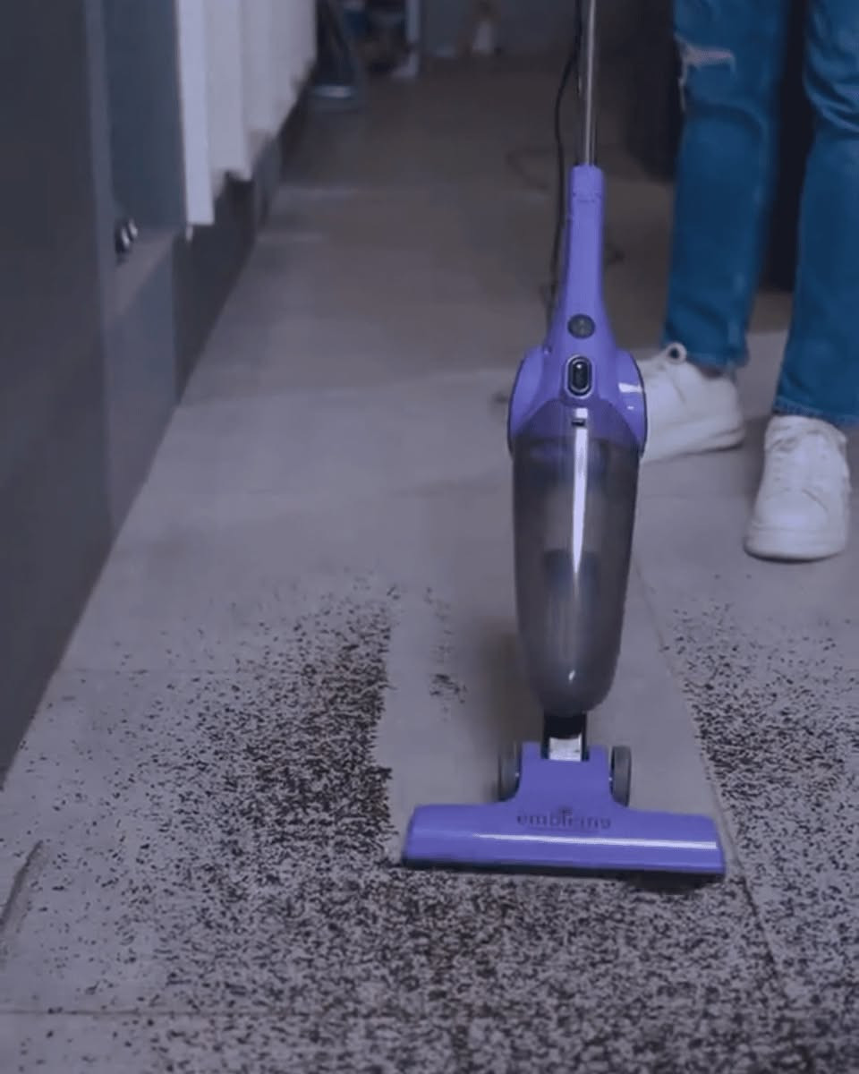 مكنسة امبليوم عامودية 

مكنسه الاعصار من ماركة امبليوم
مكنسه عاموديه + فلتر هدية مع كل مكنسة 

—————
✔️ قوة المحرك 600 واط ملف نحاس 💯100
تعمل بواسطة نضام شفط تربو بقوة الاعصار 
✔️ طول الواير ٥ متر تقريبا 
✔️يستخدام الجهاز يدوي للسيارات والقنفات 
✔️ يستخدام الجهاز عامودي لتنظيف السجاد والموكيت والارضيات 
✔️ مع ملحقات 10 تفرعات فرش ومكثفات سحب

يوجد خدمة توصيل لكافة محافظات العراق
للحجز مراسلة الصفحة او اتصال على الرقم. 
***********
