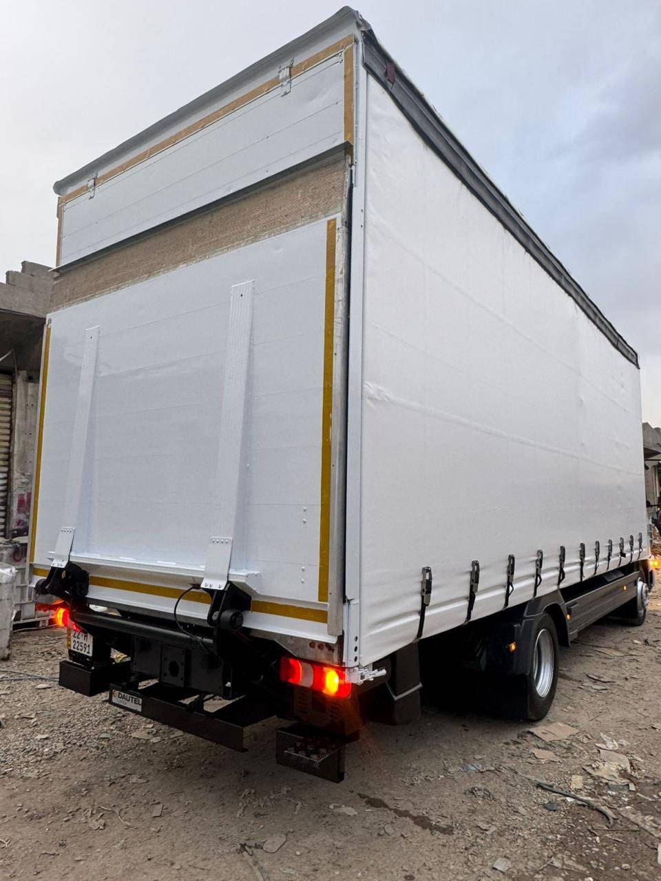 اتيكو وحش 8برغي 6بستم مديل 2015مكفول من الصبغ وضربه كير مكينه مكفول كير اوتماتيك تبريد بلادي جام كهرباء قفل اكسل طول 725رتفاع 280سبرنك امامي جوبلس خلفي تخم تاير جديد جادر مسرح مكان بغداد  مبايل ***********
