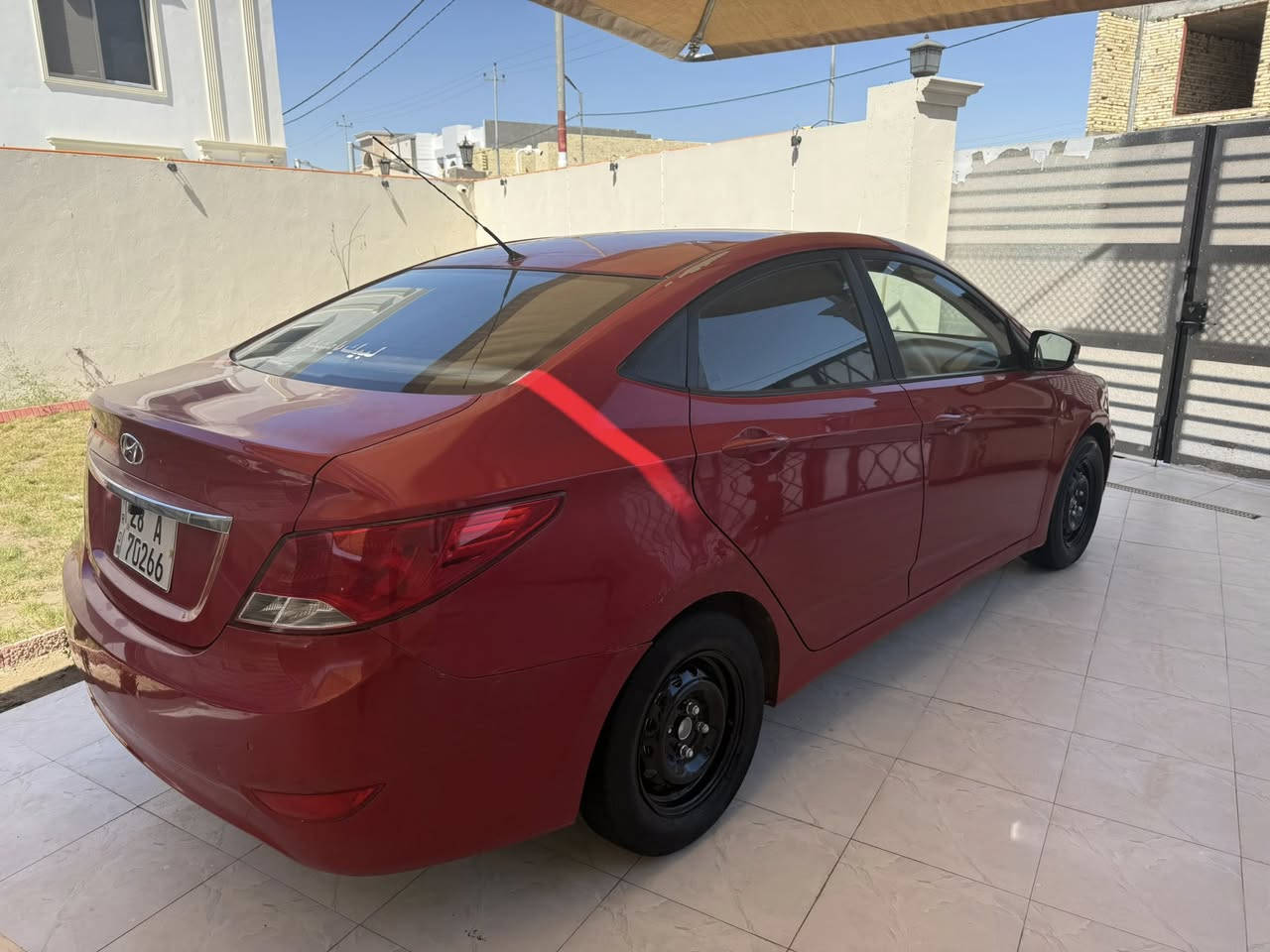 السلام عليكم اكسنت خليجي موديل15 سياره كفاله عامه بيها بس قطعه وحده تبريد مكينه حداديه تخم تاير كفاله العنوان ديوانيه مركز      السعر77.     ***********
