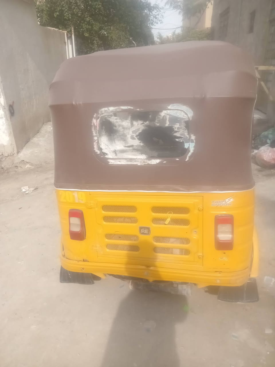 السلام عليكم تكتك 19للبيع رقم وسنويه اب ٥ اوربع للاستفسار ***********
