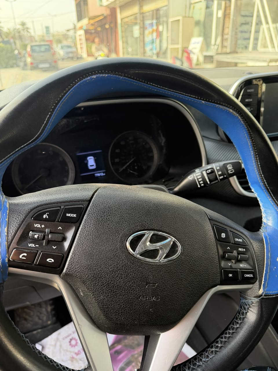 السلام عليكم
توسان 2019بغداد رقم جديد 

وارد أمريكي حادثه فقط جاملغ امامي سايق مبدل والخلفي بارد تقريباً شبر عدا هاي مكفوله 

كير مكينه صدر كله مكفول وتحويل مباشر  السعر 150$وبيه مجال  

مكان السياره بغداد الكاظميه  

***********واتساب 

***********
