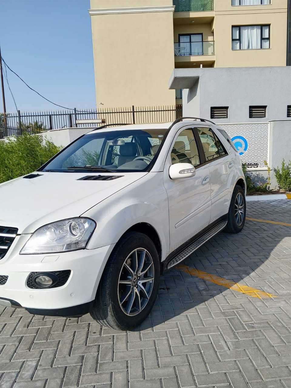 سلام عليكم 
مارسدس
2006
فول مواصفات واحد عل واحد
6 سلندر
كير ومحرك مكفولات تخم تاير جديد 
صدر جديد سياره جديده بمعنى الكلمه 
سعر 128 وبيه مجال المكان بغداد العامرية 

‭0772 582 4139‬
