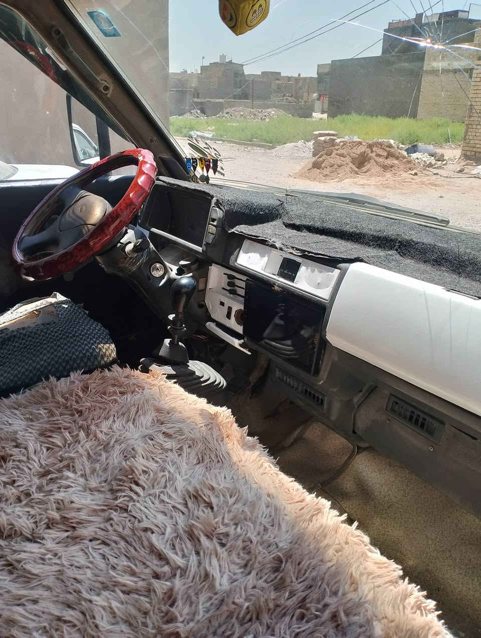 السلام عليكم
كية بستة للبيع كير محرك خير من الله 
 الشواصي الامامية نظيفة السنوية ساقطة قبل اربعة اشهر 
أرقام انكليزي السعر 40 بي مجال
***********
***********
العنوان بغداد.الدورة
