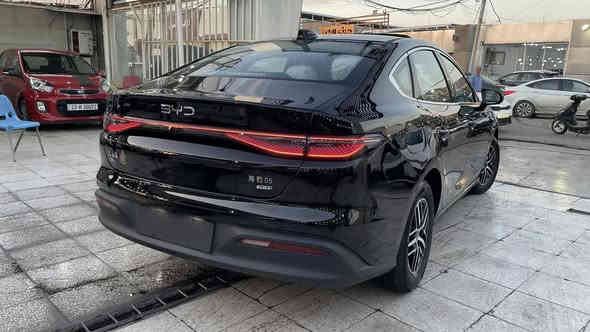 السلام عليكم 
22,000,000  السعر شامل الدلالية صافي 

فول مواصفات 13 كامرة فتحه سقف داخل ابيض 

📞***********

_________________________

توفر لدى معرض الزاد BYD بلگن هايبرد ☑️2025

BYD Sael 5       سيل 5     فول مواصفات  

السعر /🔥🔥🔔22,000,000🔔🔥🔥مليون دينار

انسب الاسعار شامل عقد المعرض ( الدلالية)

معرض الزاد  ***********📞

المواصفات/تتميز السيارة بثلاث انظمة 

 هايبرد & بانزين & كهرباء شحن منزلي 60كيلو تمشيك 

كارت +بصمة + كيبل شاحن والعدة كاملة بالصندوق 

فتحة سقف 

13 كامرة محيطية 

كرسي كهرباء 

داخل ابيض ملكي 

شاشة وسطية كبيرة 

رادار امامي وجانبي 

حساسات

حجم المحرك 1.5

شاشه اصليه 

سايد بريك كهرباء

دشبول شاشه ديجيتال

اوتو هولد

مفتاح التشغيل بصمه 

تشغيل عن بعد تحكمات مقود

اوامر صوتيه

منفذ طاقه

منافذ شحن

مقود جلد حياكه

دخول ذكي

3 وضعيات قيادة

اشاير بل مري

تتسع المقصورة ل 5 ركاب

المقاعد جلد رياضي وكهرباء 

اريل نفكيتر

اناره داخليه LED

لد امامي LED

‏LED بك لايت

قطعتين تبريد 

مثبت سرعة

حجم الاطار 16

مانع تزحلق

شاحنه خلفية

كير ماوس

البطاريه ليثيوم الاقوى والاطول عمرا في عالم الهايبرد 

جميع عدة السيارة في الصندوك 

المثلث _كيبل الشحن المنزلي _فوم الاطارات 

العنوان /معارض البياع _الشارع الثاني _معرض الزاد 

📞***********

📞***********
