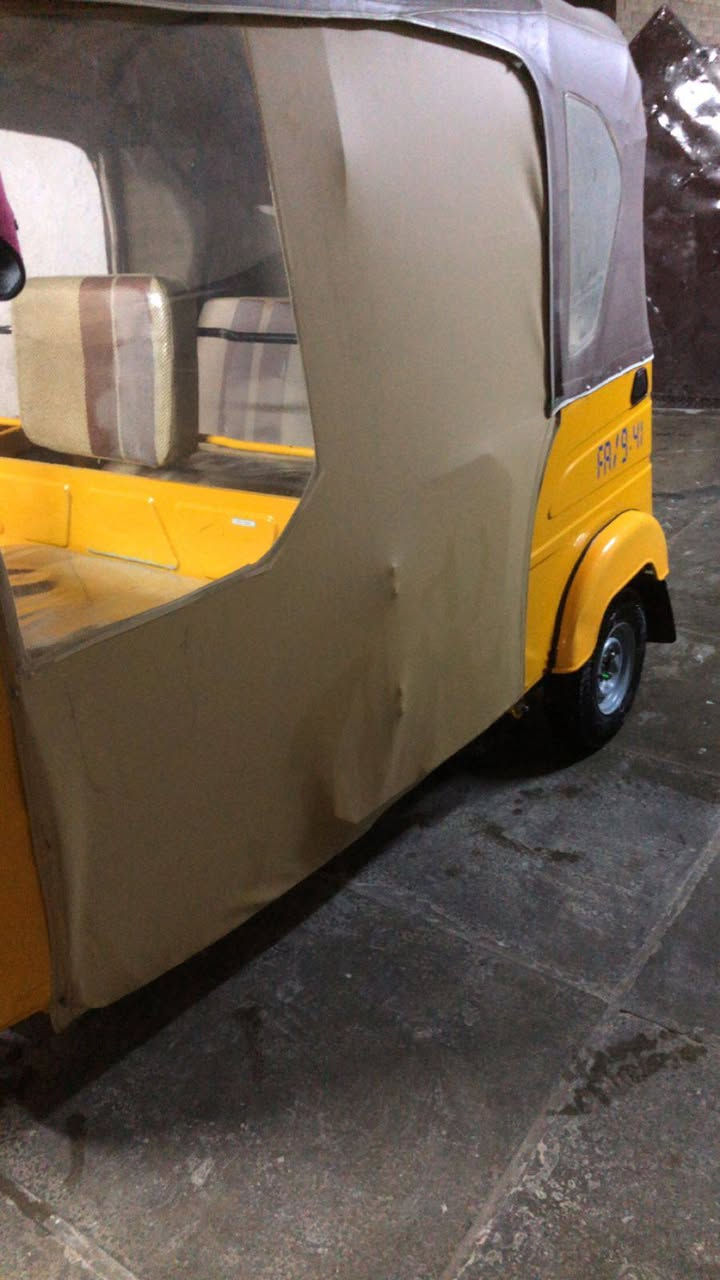 سلام عليكم تكتك البيع موديل 2022شهر 2 العلوان بغداد للبلديات رقم الهاتف ***********
