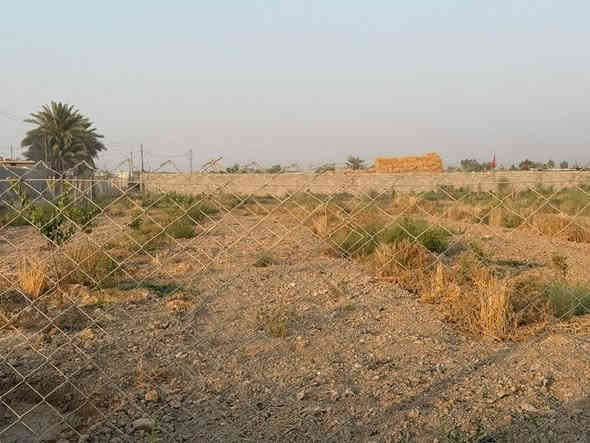 سلام عليكم
مزرعه للبيع
الموقع صلاح الدين قضاء بلد بالبرندس شارع المنتجعات قرب منتجع ابو كون
تفاصيل المزرعه
جنس عقار ملك طابو زراعي سند ٢٥
المساحه 2110 متر 
الواجهه  ٤٠ متر
النزال ٥٣ متر
مسيجه بيارسي 
مزوعه بالكامل انوع الفواكه 
خدمات
تبليط
كهرباء
ماء اساله وماء سيح
ماء بئر وماطور ربون
السعر ٧٥ مليون بي مجال 
للاستفسار الاتصال على الأرقام التاليه
***********
***********
او مراجعة مكتب التمار للعقار الواقع شارع المحطه محلات الحاج عدنان
