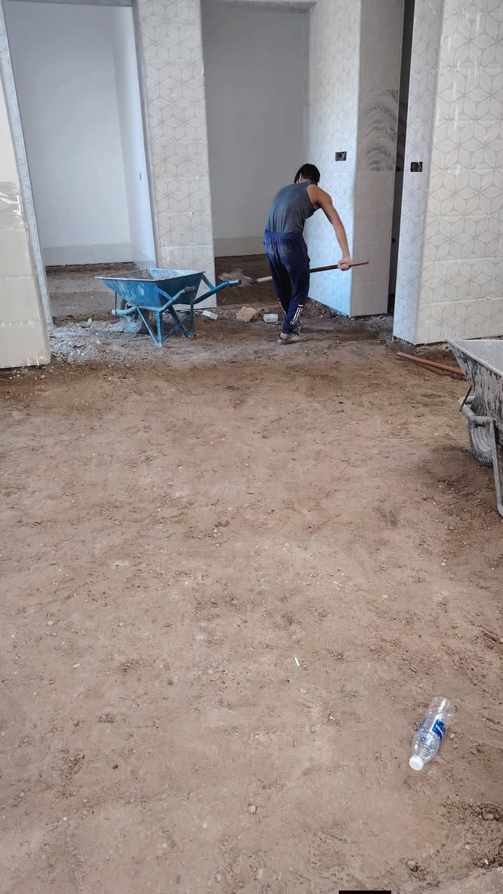 سلام عليكم  / يوجد كادر عمل جاهز/ تصعيد مواد/ تنضيف بيوت/ تفليش/ تكشيط/ تنضيف حدائق/ دفن نهري  / شقلنه ليل ونهار   /ومعداتنه جاهز/ ماعليك بس تصال على رقم  /  ***********
