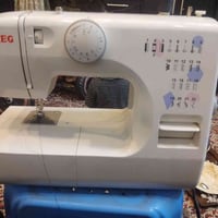 مكينة خياطة • الماني • نظيفه