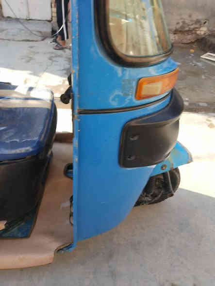 سلام عليكم تكتك البيع وراق مديل 21سعر 5ونص مكان سوك شيوخ هاذ رقمي ***********
