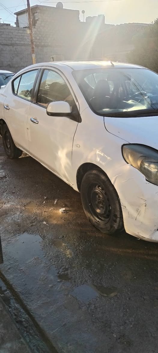 ياالله نيسان سني مويل ٢٠١٣ هندي
رقم بغداد جديد انكليزي تحويل ثاني يوم كير محرك تبريد خير من الله شغال صدر تخم تاير جديد داخل جديد شاشة وكاميرا تحكمات استيرن كهربائيات شغالة كاملة تبريد تدفئة منظومة لايت ثلجي زنون بيه قطع صبغ ٣ جاملغ خلفي باب جنطة  وباب عكس سايق العنوان بغداد السعر ٨٣ وبيه مجال بيع فقط للاستفسار ***********
