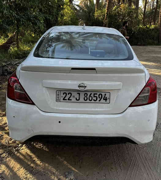 نيسان سني هندي  2024 ماشيه 37 الف ضربتهة صندوك وجاملغين خلفي على باررد  نظيفة على ايدي  سعرهة 123 وبيهة مجال بسيط للشراي *********** واتساب موجود
