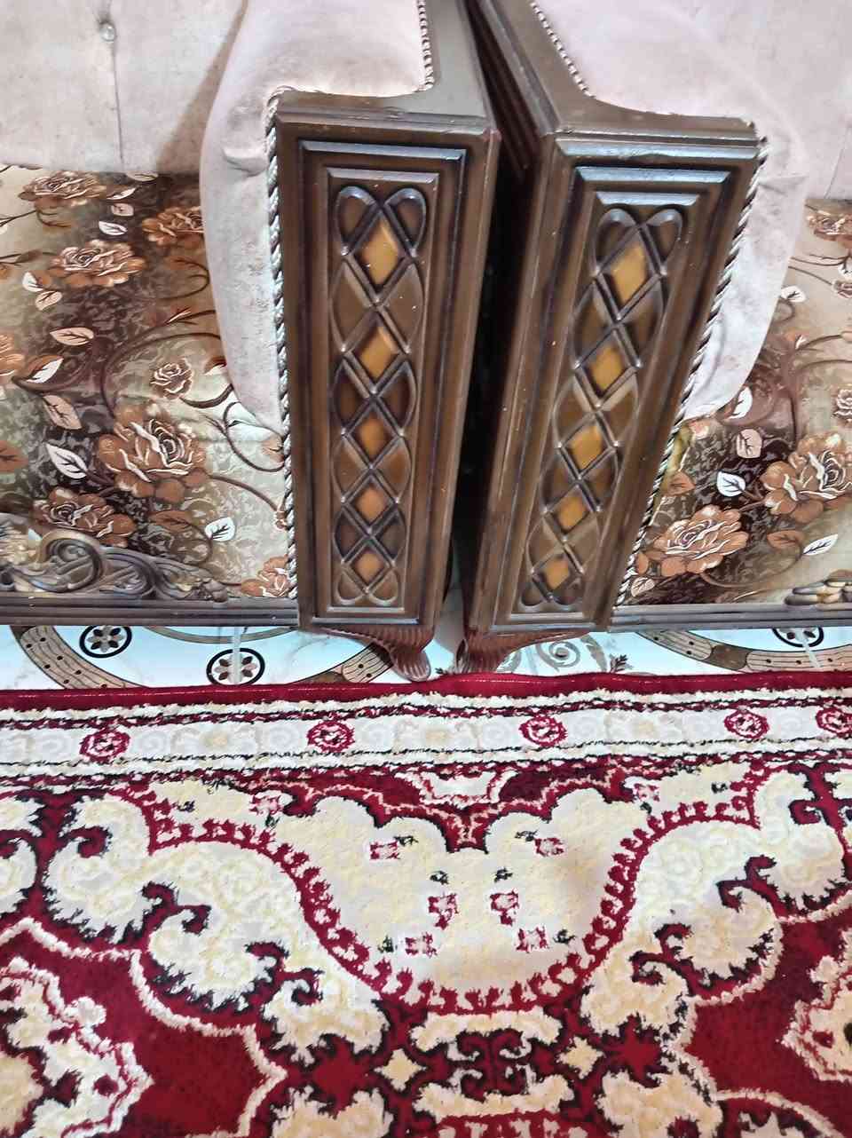 سلام عليكم تخم ملكي تفصال 10 مقاعد لبيع مكان بغداد التاجي تصال على الرقم ***********
