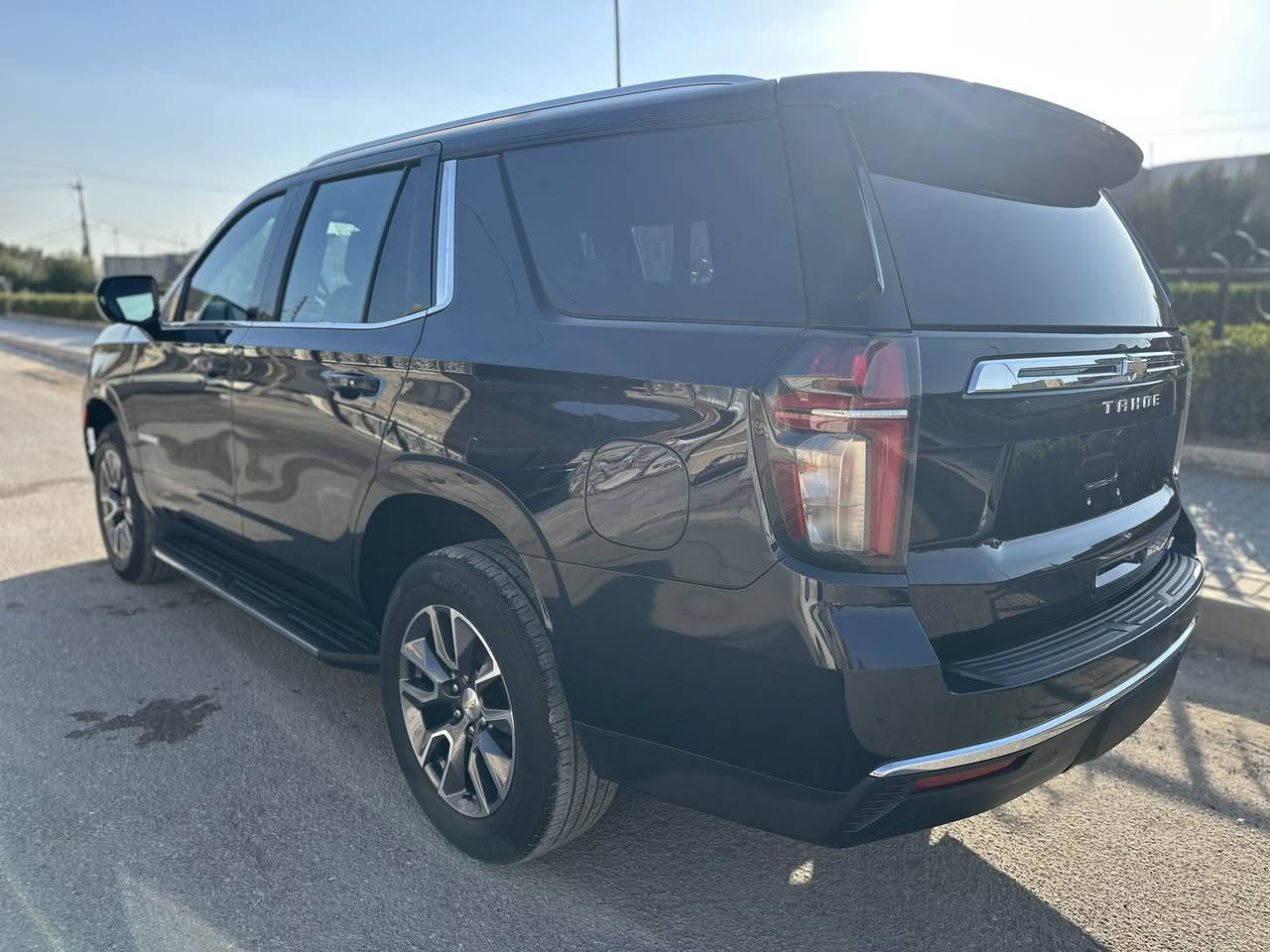 تاهو موديل 2022 وارد أمريكي لون نيلي تبديل  جاملغ وبنيد صور الحادث مع الصور مواصفات LTكشن جلد  شاشه كبيره جنطه شفط بدون رقم السياره دخول جديد مكاني بغداد الشعب 
***********
