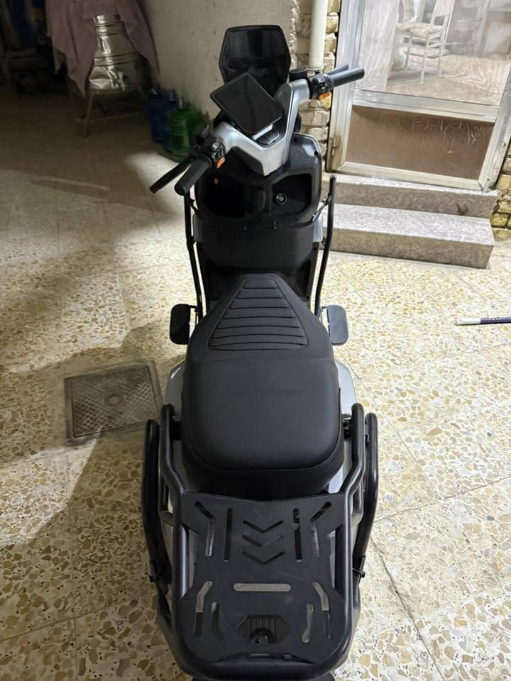 دراجة شحن نوع ABK كاسحة صالها سبوعين من طلعتها من معرض ٦ بطاريات جبيرة ليثيوم كل بطارية (٣٢) 
رقم *********** واسط الكوت
