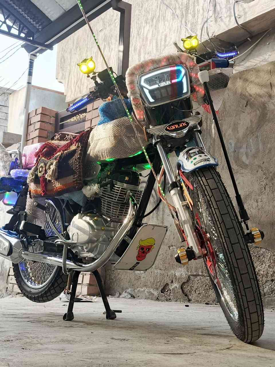 السلام عليكم دراجه تايكر موديل 25 سونك 5كير باب الاول الون موروني ماصر 3اشهر من شادها دراجه مجنبزه بشكل ومرتبه ومجبزها خير من الله السعر خاص ***********موشراي لاتدوخني
