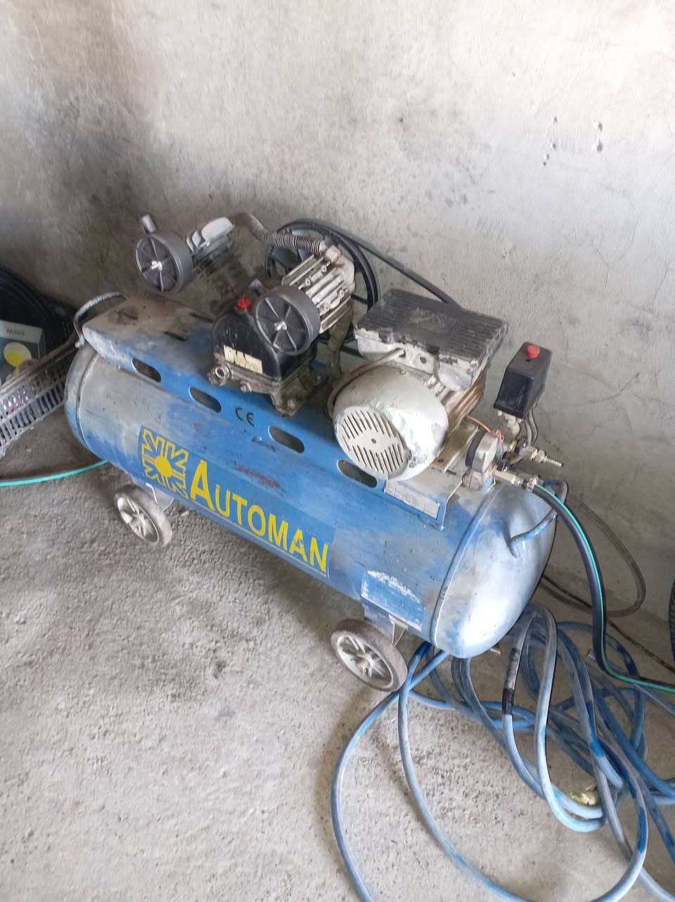 السلام وعليكم
كبريسر البيع الحجم ١٢٠
سرط الشغل التصال ***********
عنوان تكريت فلكه العلم
مقابل السايلو الذره
