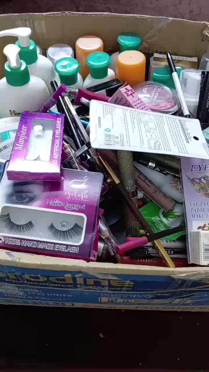 كارتون عناية ومكياج ماركات ب75مع التوصيل  أكثر من 130قطعة اغلبيتة خشن


**إذا كنت صاحب هذا الإعلان وتريد حذفه لأي سبب، رجاءا أرسل رسالة إلى الدعم الفني**