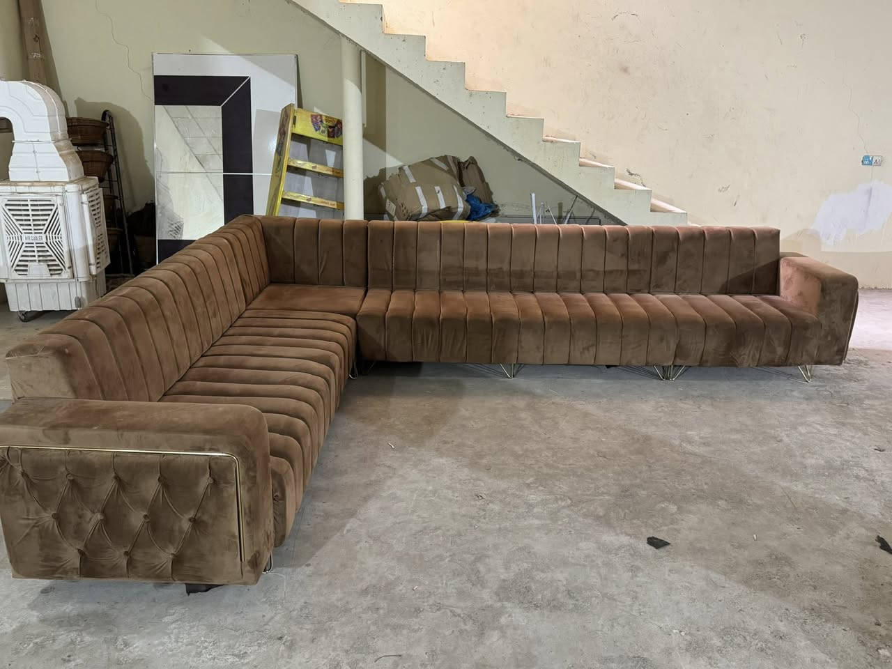 قه نه فه ي ئيل (10) نه فريه شتيكي زور تايبت شتيكي
زور زور جوان بي عيب هيج كيشي نيه نأو نيشان كه لآر 
ناو مزاد خانه كونه كه پشت مكتب ليلا قاسم 
(پيشانكاي هاوكار زه نكنه) هه ر به ريزيك ويستي تليفون
به كات به م ژماريه توش جيت هه يه بوم به نيره 
(***********)
