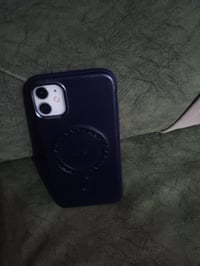 للمراوس ايفون 11عادي الذاكره 128 البطارية ٨٢ نموذج M شرق اوسط مبدل شاش...