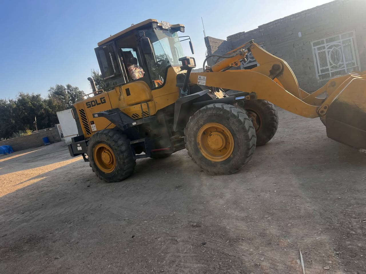 شفل للبيع موديل2013 رقم ذي قار سنويه 27 المكان ناصريه قضاء الاصلاح الاتصال ع رقم ***********///***********
