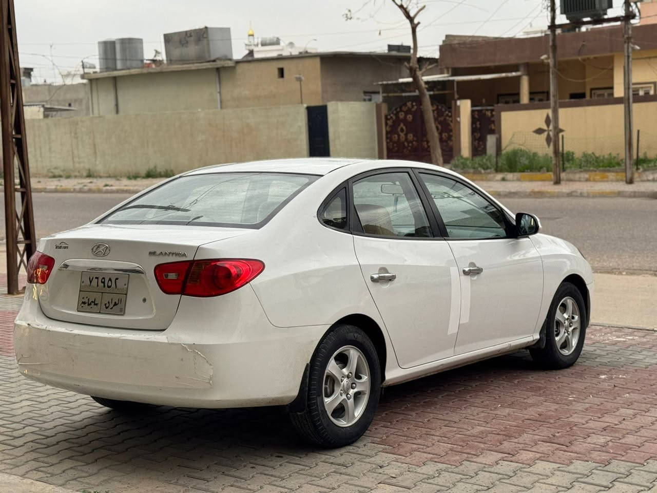 للبيع هواندي النترا ..     موديل.   2011
 وارد خليجي .  محرك 16 
  بشرط لا صرف لا بخار .. 
  سيارة جديدة ... بيه قطعتين ..بدون دواخل 
   السعر .   95.  
    ‏‪***********‬‏
