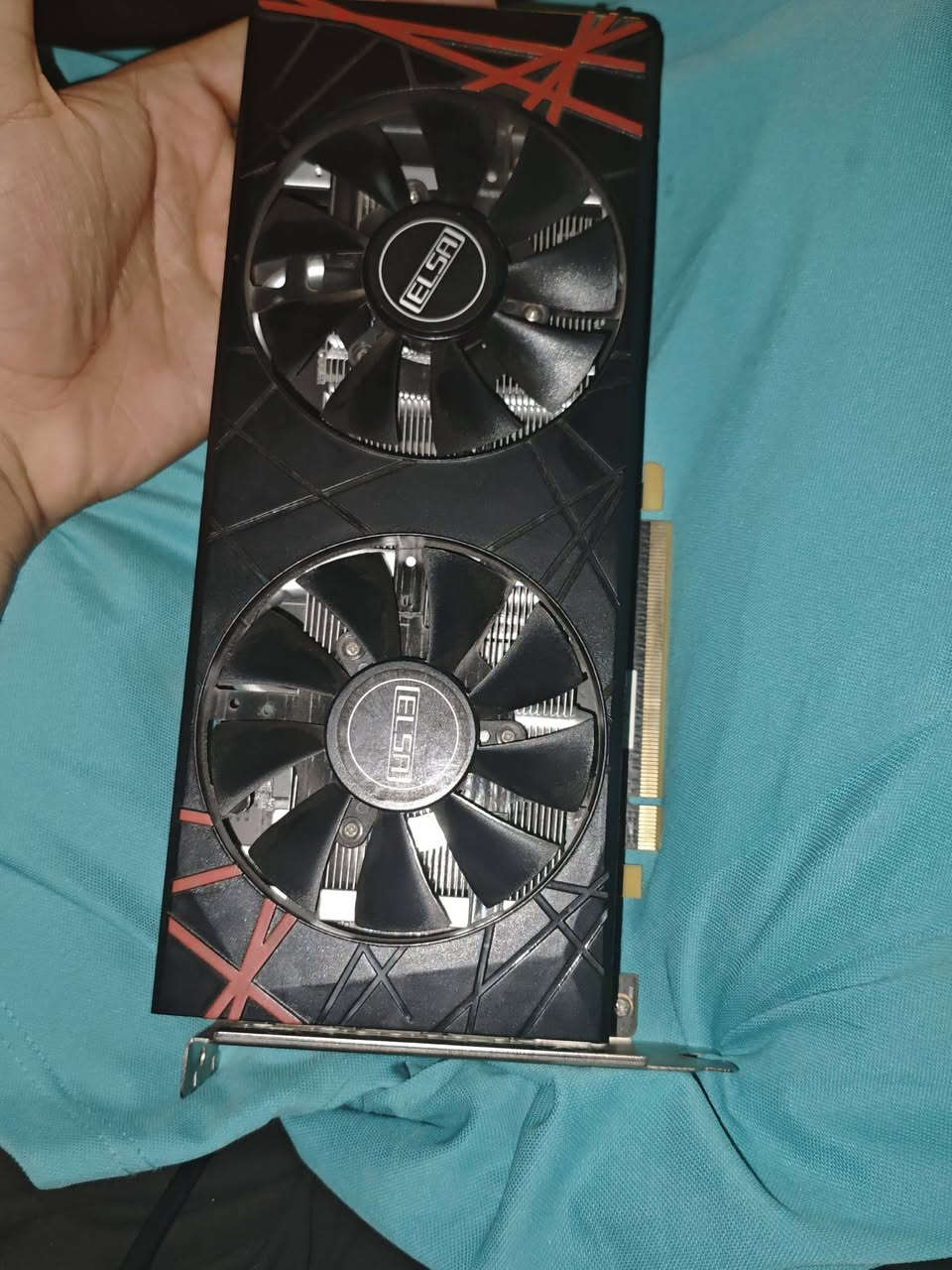 Rx580 للبيع كرت ما تعبان ابد شتريته وتركت البيسي حط سعرك بل تعاليق متوازي عليه ولله


**إذا كنت صاحب هذا الإعلان وتريد حذفه لأي سبب، رجاءا أرسل رسالة إلى الدعم الفني**