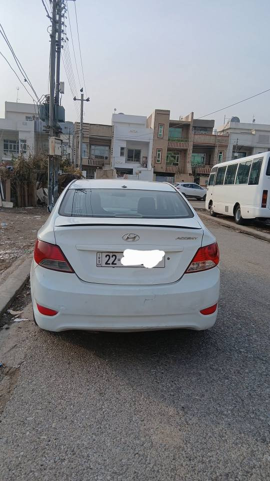 سلام علیک
ئەکسێنت 2011 گێر تۆماتیک و عادی   ئیکۆ مۆد تەبریدە چوار جام کارەبا  پێنج پارچەی لای سایقی و بەس شانی لا پێشەوە و  نێوچاوانی سەقفی هەیەتی مەکینەی تازە تەعمیر کراوە نرخی 84 مەعامەلە ژ.م *********** أربيل, العراق
