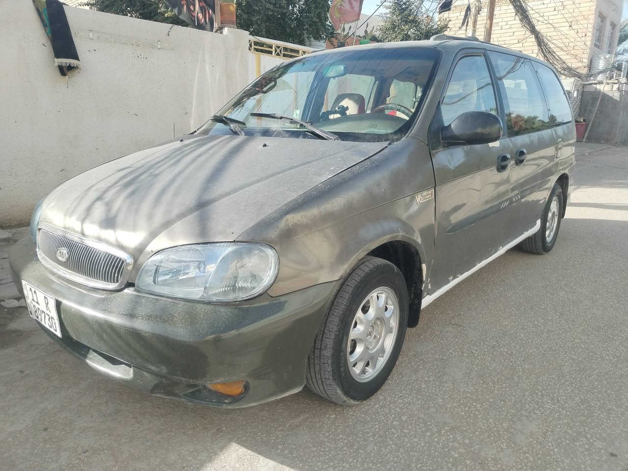 كيه كرنفال موديل 2000
رقم بغداد نكليزي بأسمي 
مكينه وكير كامري 

سياره نضيفه ترايها يخبل شغل وطلع وين متريد

مكفوله من الضربه

كهربائيات شغاله وحداديه زينه

مكاني نجف حي المهندسين 

سعره 43
***********
