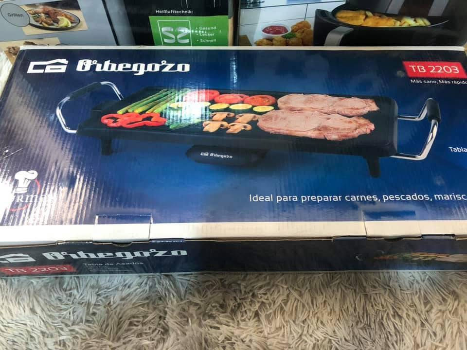 شواية كهربائية مستطيلة الشكل طولها ٤٥ سم صناعة اسبانية لشوي الهمبركر والمشويات واللحوم والدجاج بالباكيت جديده غير مستخدمة للبيع بسعر ١٥ الف


**إذا كنت صاحب هذا الإعلان وتريد حذفه لأي سبب، رجاءا أرسل رسالة إلى الدعم الفني**