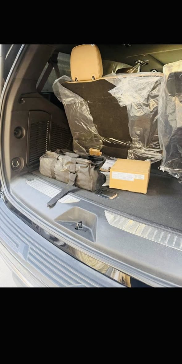 م
للبيع  او مروس 

 تاهو برايمر PREMIER خليجية موديل 23  

وكالة المنصور

ماشية 54 الف كم

السيارة جديدة كلش ونضيفة كفالة عامة شرط الفحص 

( عدا  تكحيل بالدعامية طول شبر ) 

 
اعلى مواصفات ١/١:
جكات
داتا شو (عرض على الجامة الامامية)
بانوراما
كامرات 5 محيطية 360 درجة
٣ شاشات
عدادات شاشة دجيتال
رادار امامي + تحديد مسار
رادار جانبي + نقط عمياء
دوسات كهرباء + انارة led
‏BOSE سستم صوت
ثلاجة
كشنات جلد بيجي خزن ميموري + هزاز كشن تبريد تدفئة كشنات امامي + خلفي تدفئة
‏usb,hdmi,typeC منافذ شحن
ويل حجم ٢٢ كروم
اشاير مري + مري شفط + هيتر مري جنطة كهرباء + ستيرن كهرباء

سايد بريك بصمة
داخل بيجي + صاج ملكي
حساس امامي + خلفي
فور ويل
((العنوان بغداد ))
وباقي المواصفات المعروفة

رقم بغداد دولي الجديد تحويل مباشر

مكان السيارة | بغداد شارع فلسطين 
 
السعر 550 وبي مجال 

الشراي يتصل وبالخدمة 

***********
