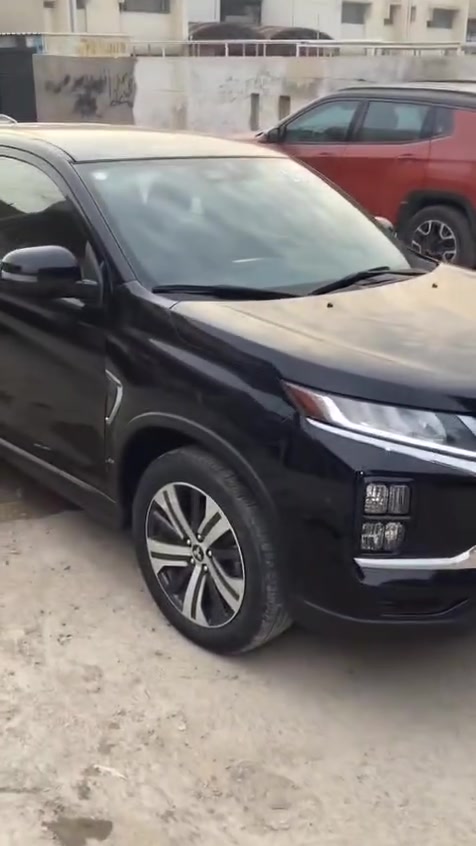 مسيوبوشي اوتلندر سبورت موديل ٢٠٢٤ وارد أمريكي كفاله من الضربه و الصبغ و حتى الشخط تقرير مياه أمطار مؤشر داخل الصور فوك الدوسه بشويه السيارة بوضع الشركة ماشيه ٩٠٠٠ميل فقط تايرات  الشركه و باتري الشركه بيها مواصفات ٥ راكب رادار امامي و جانبي و خلفي كوشنات جلد بصمة مكينه ٢٠٠٠ رقم بغداد باسمي السعر ١٣٧ورقه و بيها مجال للاتصال ***********
