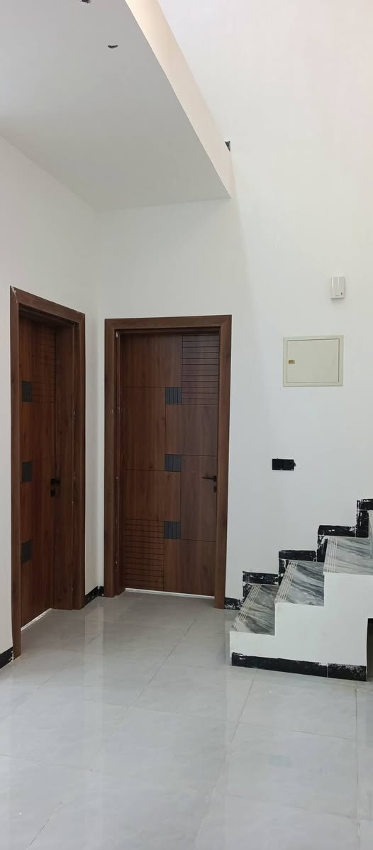 للإيجار 
بيت بناء جديد درجه اولى شغل حديث للأيجار قبل ايام من اكتمل بنائه كلش حلو وب الحقيقه احلا من صور ... مؤثث ومجهز من كلشي ماء كهرباء  خزاناات..خدمات كامله تبليط كهرباء ماء.... يحتوي على غرفتيتن  صاله  استقبال مطبخ صحيات داخيله وخارجيه وحمام سويت  كراج سياره وحديقه... موقعه كلش حلو وقريب من الولايه مقابيل  بيت حجي نبيل مدير ناحيه الاسبق... بكاع النجاجير على نهر ريبيانه.. الاستفسار التواصل على الواتساب ‏‪***********‬‏
