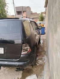 سيارة للبيع مارسدس اكس فايف موديل 2004 مكينة كير مكفول سيارة جاهزة بيع...