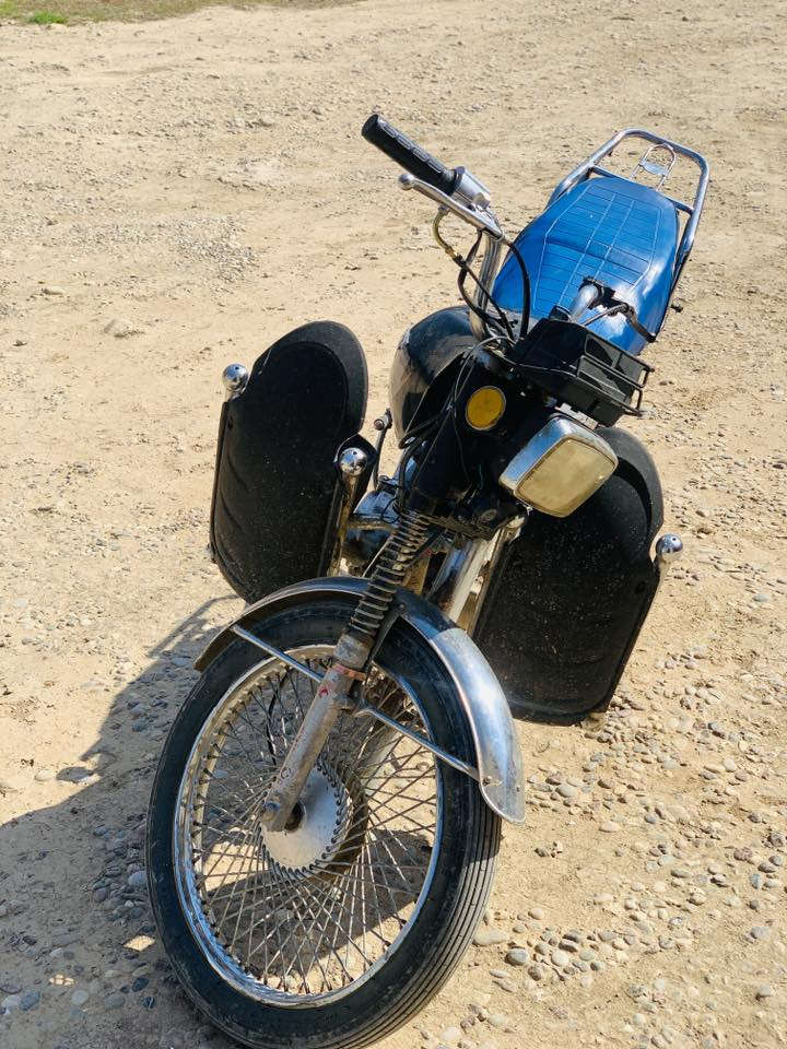 للبيع بارت 5تسعات مكينه ام التاج الاصليه  كلشي مايعوزو شغل ومشي  السعر 200وبي مجال متوازي ع بيعتو  ***********
