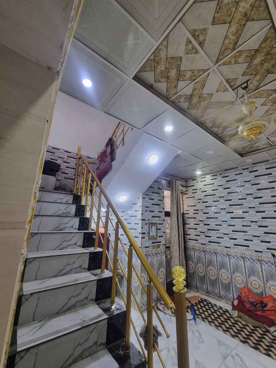 الدار البيع شارع مول شامل رابع بيت عن شارع لبيع اقسط ام نقذ الاستفسار أكثر ***********
