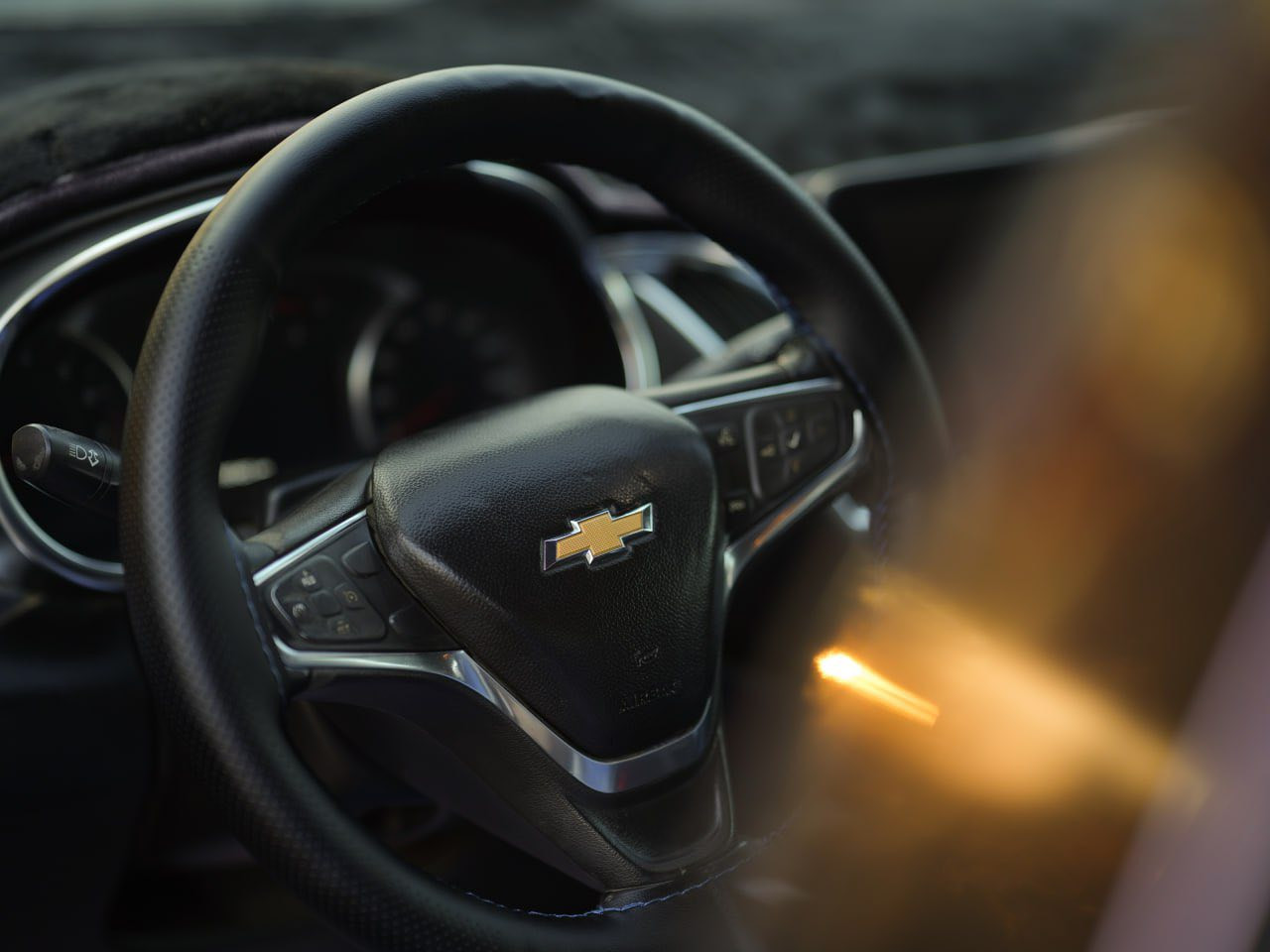 للبيع
ماليبو للبيع 2018 LT 
1500 توربو 
المواصفات 
تشغيل عن بعد و(بصمه تشغيل و 4 بيبان بصمه)&كامره دواره &شاشه الجبيره &تحكم ستيرن ومثبت سرعه &كشن السايق كهرباء&اوتو ستوب&تبريد قطعتين و منافذ كهرباء خلفي&ابل كاربلي و اندرويد اوتو
&مرايه وسطيه عاتم اوتو &صندوك نضام قاصه&جام اوتو 
كيج160 
كير السياره ATF

السياره عليها منضومه زنون و تخم تايرات جديد و عليها سيرفس كامل ولا كود تقره و دسكات جديده
ماشيه 87 الف ميل
اكفلك كير محرك شاصي تبريد وين متريد افحص
السياره بجم كبس صبغ قطعه وحده حادثها جاملغ عكس السايق موضح بصور وبيها بارد بالهلال جاملغ الخلفي و الهلال الامامي
رقم كركوك  دولي باسمي مشروع وطني تحويل وين ميعجبك
السعر 107 ورقه وبيها مجال 
المكان بغداد الغزاليه
***********
