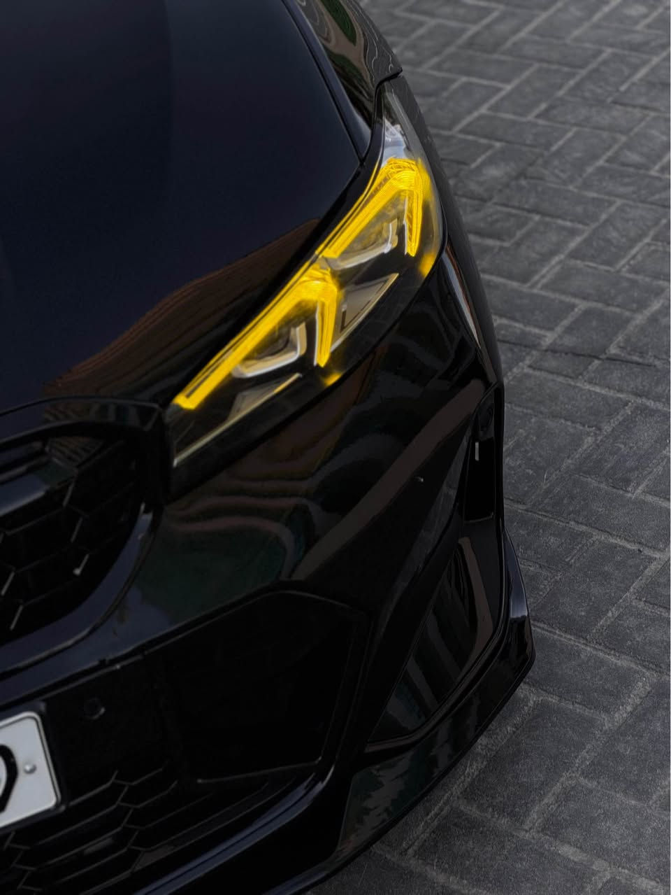 BMW 330i M package kit 340i 
 شكل نوي شاشه يه ك پارجه كوشن هيتر شغال فول فول  سلايد ٣ مود لي خورين سندوق شفت 
كامل جوانكاري دعامي بو دعامي كيت كراوه 340i 
تاكه سه ياره كه تايبه ته …تايه ي دو سايزي له سه ره 
پشتو پيشي كپسه نوقته ي نيه دعاميش به شه رت 
 ٢ ده رگاي سكن سبوغه نيو چاملغ پيشي سه ياره كه لوك لوكه 
٤٠ هه زار رويشتوا 
تكايه مشتري ني لي نازاني سعر له خوته وا پي مه ده پسيار بكه اوجا تيل بكه 
نيه به و سعرا له بازار شكل نوي دعمي پيشي نه بي سوباس
شوين:هه ولير 🏠
سعر::٢٦٩$💵💵🔥🔥
***********
واتسئاپ أربيل, العراق
