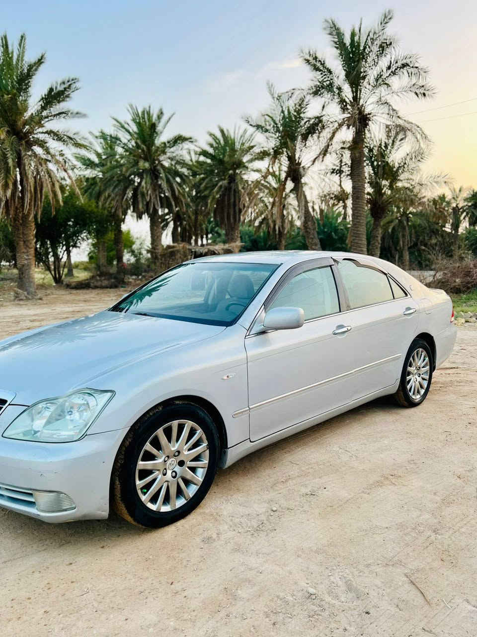 السلام عليكم
شاهينه أدوات ٢٠٠٥ كصه جنطه بحريه 
شاصي ٨٢ 
كير إس 
تبريد ثلج 
ويل كروم 
لايت دوار 
كامرا  دوار 
ستيرن كشنات كهربائي 
حداديه ١٠٠/١٠٠
كير مكينه كارتون 
طخم تاير سياره دخول جديد بريحت الشركه 
مكانها ناصريه 
السعر ٣٣ وبيها مجال 
للاتصال ***********
شرط زلق ما بيها
