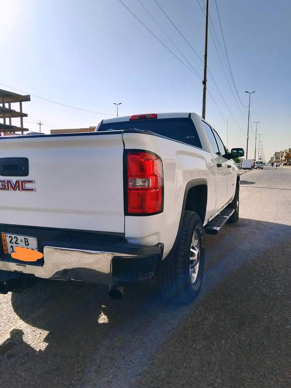 سلام عليكم
سيرا 8 برغي مديل 17 خليجي مكفوله بيه بارد قليل باب صوب اليمنه  السياره باسمي السنويه جديده هزه جديده مكان النجف الاشرف السعر 225
***********
***********
