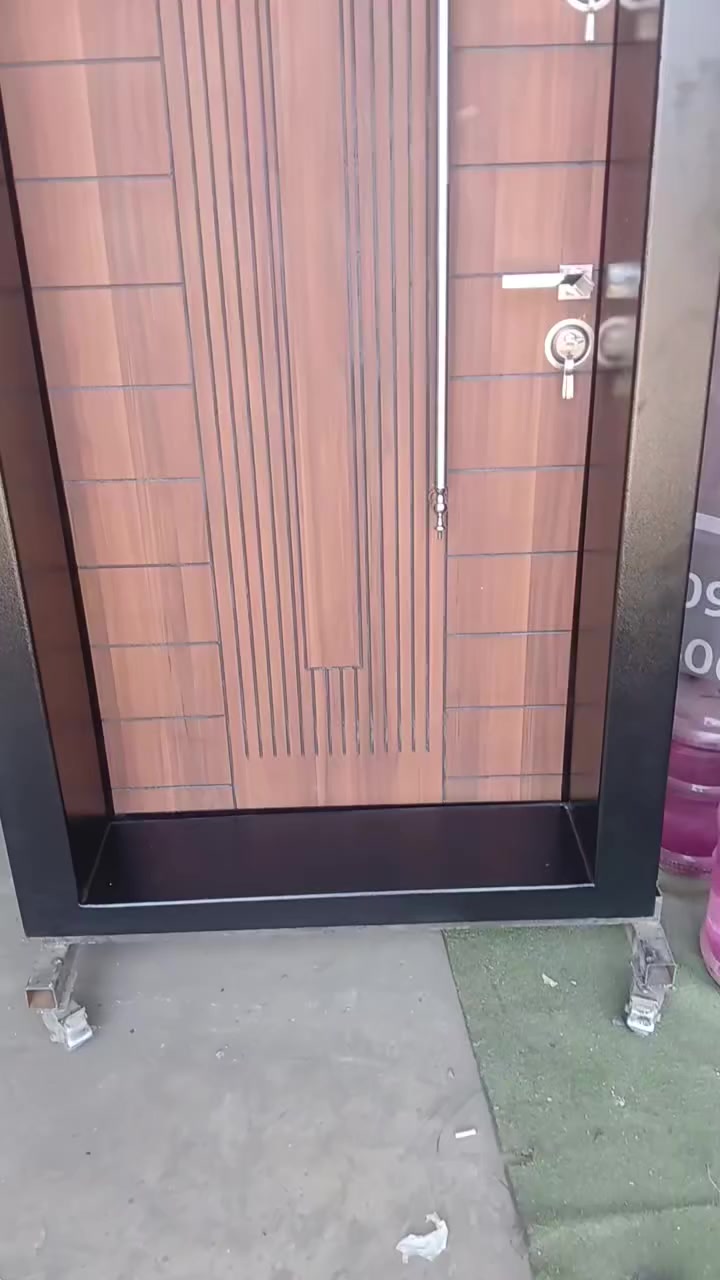 عمل عراقي  تصميم تركي
تفاصيل الباب جرجوبه 3 ملم مغلون 
الفرده 2 ملم مغلون  
صبغ حراري اسود جلد 
طول الباب 270
عرض الباب 100
خشب مقاوم لرطوبه
دبل كيلون 
يده ستيل 
عدسه ومطرقه 
لاستيك عازل لصوت والاتربه 
كلها التفاصل والجمال 
بسعر  مليون و 250 
(بدون نقل وبدون شد) 
العنوان بغداد وره سيطرة الشعب القديمه قرب منطقة الاصلاح 
***********
