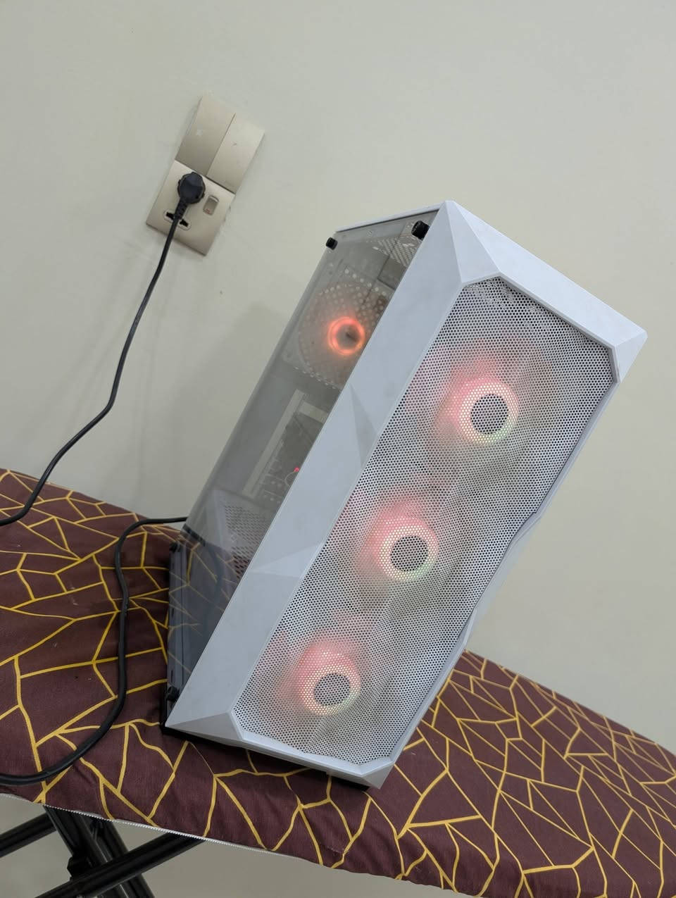مناسبة لل2k تشغل كل الألعاب فريمات عاليه:
المعالج : Ryzen5 5500
كارد: Rtx 3070ti igame3x
الرام ddr4: 2×8gb
البورد: gigabyte b450m k
تخزين : 512ssd+512hdd sata
السعر بي مجال 
تواصل خاص او واتساب
***********
