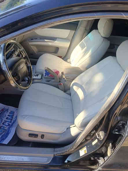 للبيع هيونداي سوناته
موديل 2007
رقم بغداد باسمي 
فتحت سقف
كشنات جلد كهرب تدفئه
ويل كروم طخم تايرات جدد 
باتري جديد 
مكينه وكير مال كصه صارلهم شهر من شديتهم السياره فول لمتد 
مكينه 6 سلندر 3300
تبريد تدفئه شغاله 
بيه صبغ جاملق 3 قطع 
السعر 115 وبيه مجال 
***********
***********
