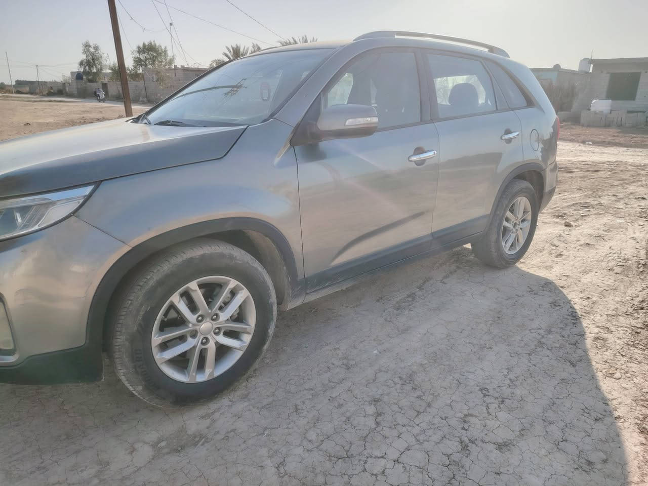 السلام عليكم للبيع أو مراوس حسب القناعة سورنتو مديل ٢٠١٥ مكينه ٤ سلندر جي دي اي كير مكينه مكفولة تبريد تدفئة شغال بيهه ٤ قطع صبغ ابيع احزام السعر ١٣٥ وبيهه مجال مكان ديالى بعقوبة اتصل ***********
