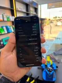 آيفون XR • بطارية ٧٣ • الظهر مكسور