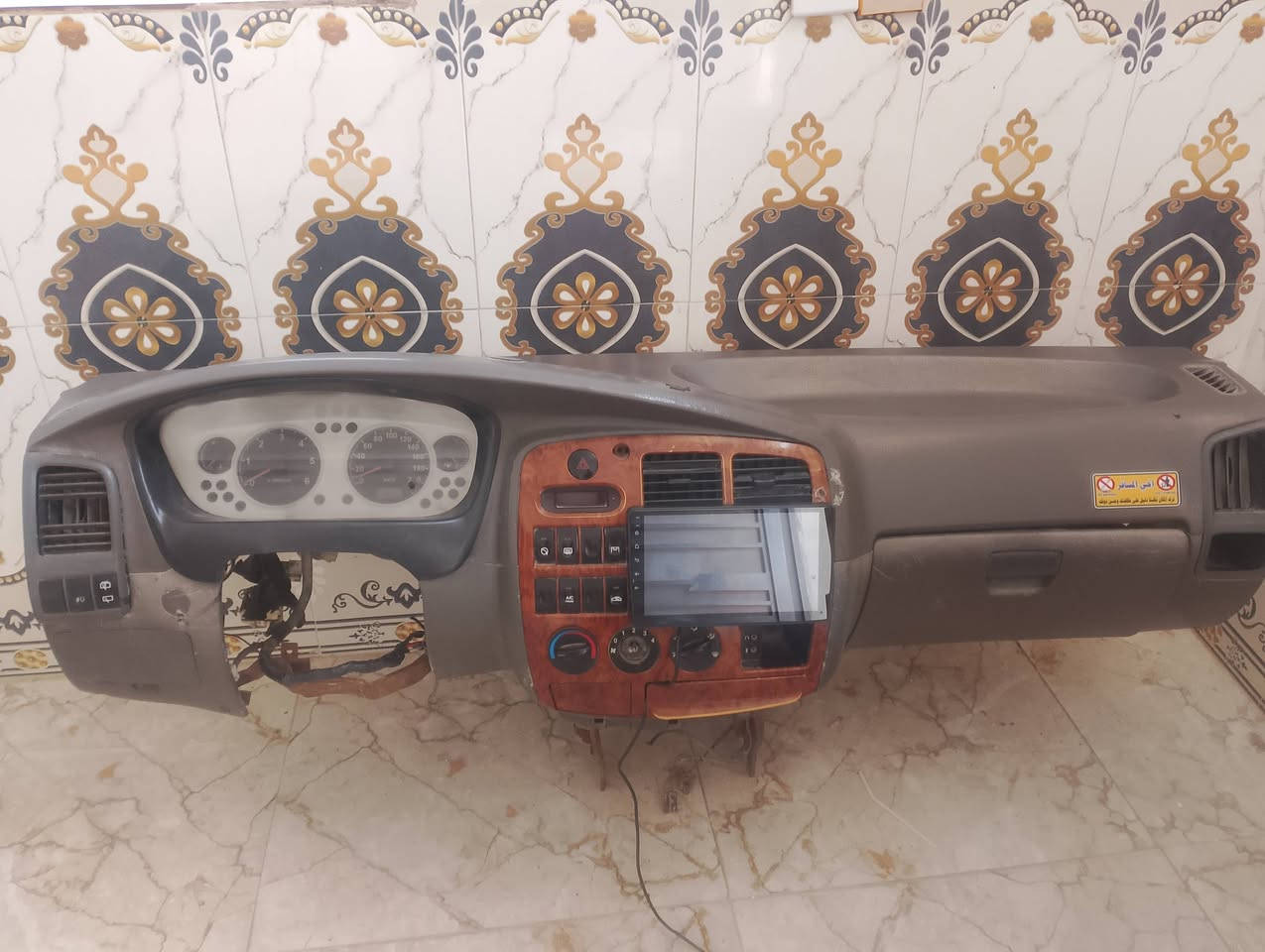 للبيع مكان ناصريه قيم وخذ ***********
