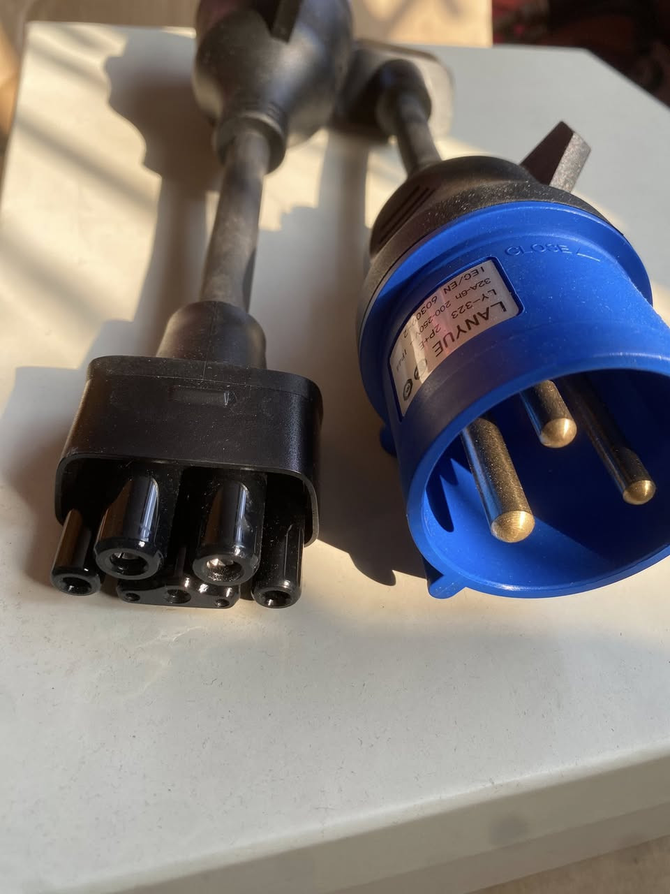 يتوفر ادوات تسلا عام بلادي وتجاري
تفصيخ /جديد لكل الفئات بموديلاتها3/y/x
-برمجة عقل كارت بدل تالف بدل مفقود كارت احتياط رسمي 
-فتح بطاريه مقفوله كراش
-برمجة  وتبديل عقل ايرباك ومسح الكراش
-تصليح حزام مقفول مع اطفاء اضواء الايرباگات بالكامل 
-ادوات صدر امامي خلفي y/3
-ويل كب y/3
-دعاميات امامي خلفي ودرع دعاميه وسماعات
-درع دعامي امامي خلفي
-بك لايت اشاره حمره وصفره تفصيخ وجديد مازدات اصلي وباسعار تنافسيه ويتوفر تجاري حسب رغبة الزبون
-كارت تسلا اورجنال 
-يدة باب تسلا الاصلي مع الكينون والحساس
-مكينة جام امامي كامل تفصيخ مع توفر ماطورات 3/y/x
-بطانة جاملغات امامي وخلفي y/3
-بطانة باب كامل مع التحكمات
-حوض امامي y/3
-جسر دعاميه امامي خللفي y/3
-حساس تاير /حساس ايرباك /حساس دعاميه
-ارضيات تسلا كوالتي جداً جداً عالي 3/y يتوفر تقم كامل للموديل ٢٥/٢٤ الهايلند
-ماء راديتر مطاابق لمواصفات تسلا العالمية مع توفر تبديل ماء المنظومه بالكامل 
-يتوفر تبديل راديتر وراديترات تفصيخ3/y
-يتوفر كافة اعمال الادامه والصيانه والبرمجه والتصليح على ايادي خبراء اختصاص تسلا 
-اكسسوارات داخلي وخارجي
-فلاتر تبريد داخلي خارجي y/3
-ارضيات y/3
-بردة سقف بانوراما y/3 كهرباء وعادي
-صيانة وبرمجه وفتح العقول 
-فتح كراش وتصليح البطاريات الكبيره والصغيره
-تبديل وتصليح وبرمجة الايرباگات على ايادي خبراء اختصاص تسلا 
-ماطور x/s/y/3 متوفر مع العمل او بدون مع ضمان العمل والتشغيل
للتواصل ماسنجر 
اتصال ***********
واتساب ***********
يتوفر توصيل لكافة محافظات العراق 
يتوفر صيانه موقعيه وبرمجه اونلاين لمحافظات العراق كافه
حصريا ًتتوفر لدينا خدمه استلام السياره على حادث امريكا وتسلم جاهزه للزبون
TES
